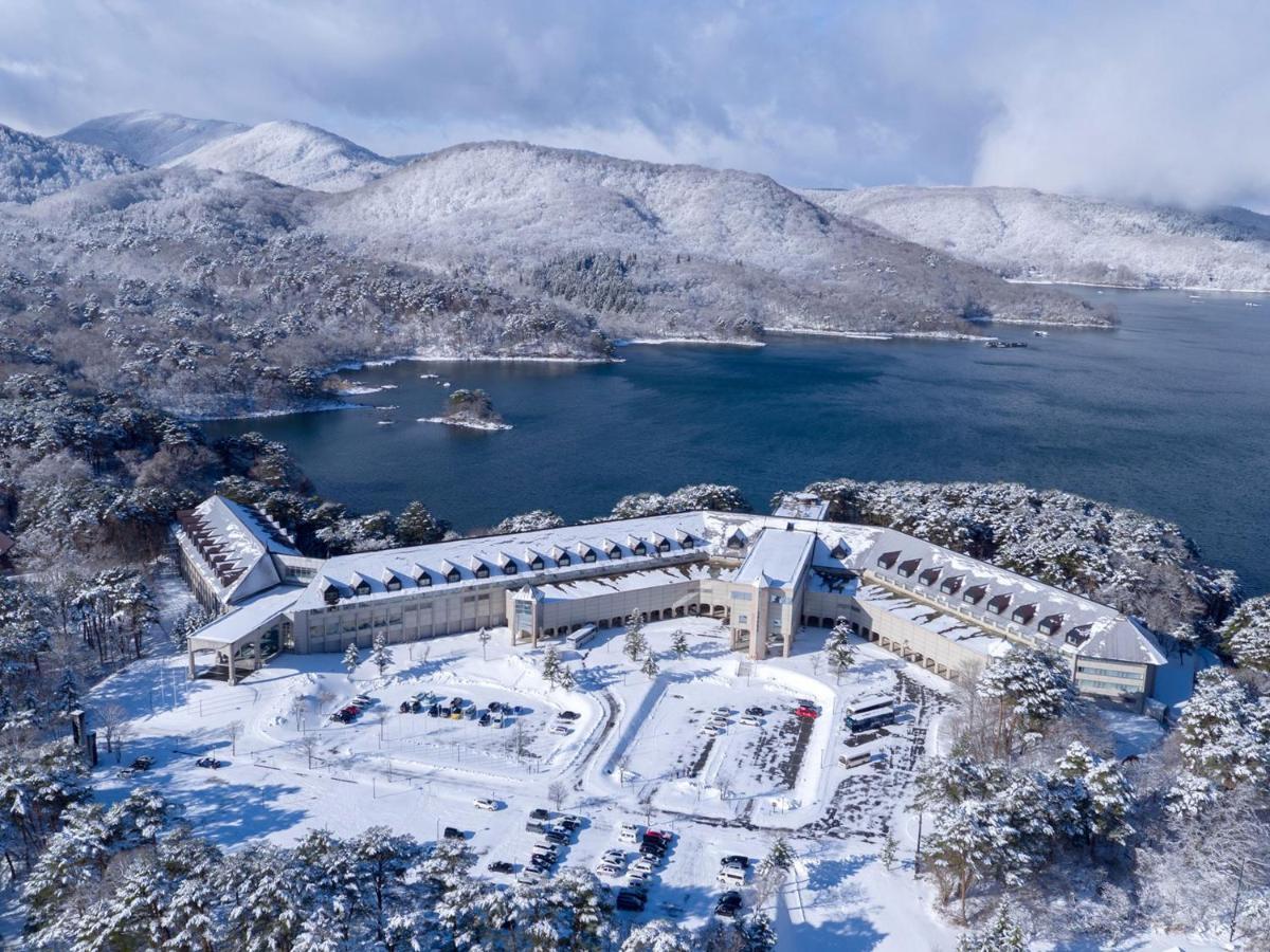 Urabandai Lake Resort Geihinkan Nekoma Rikyu Kitashiobara Exteriör bild